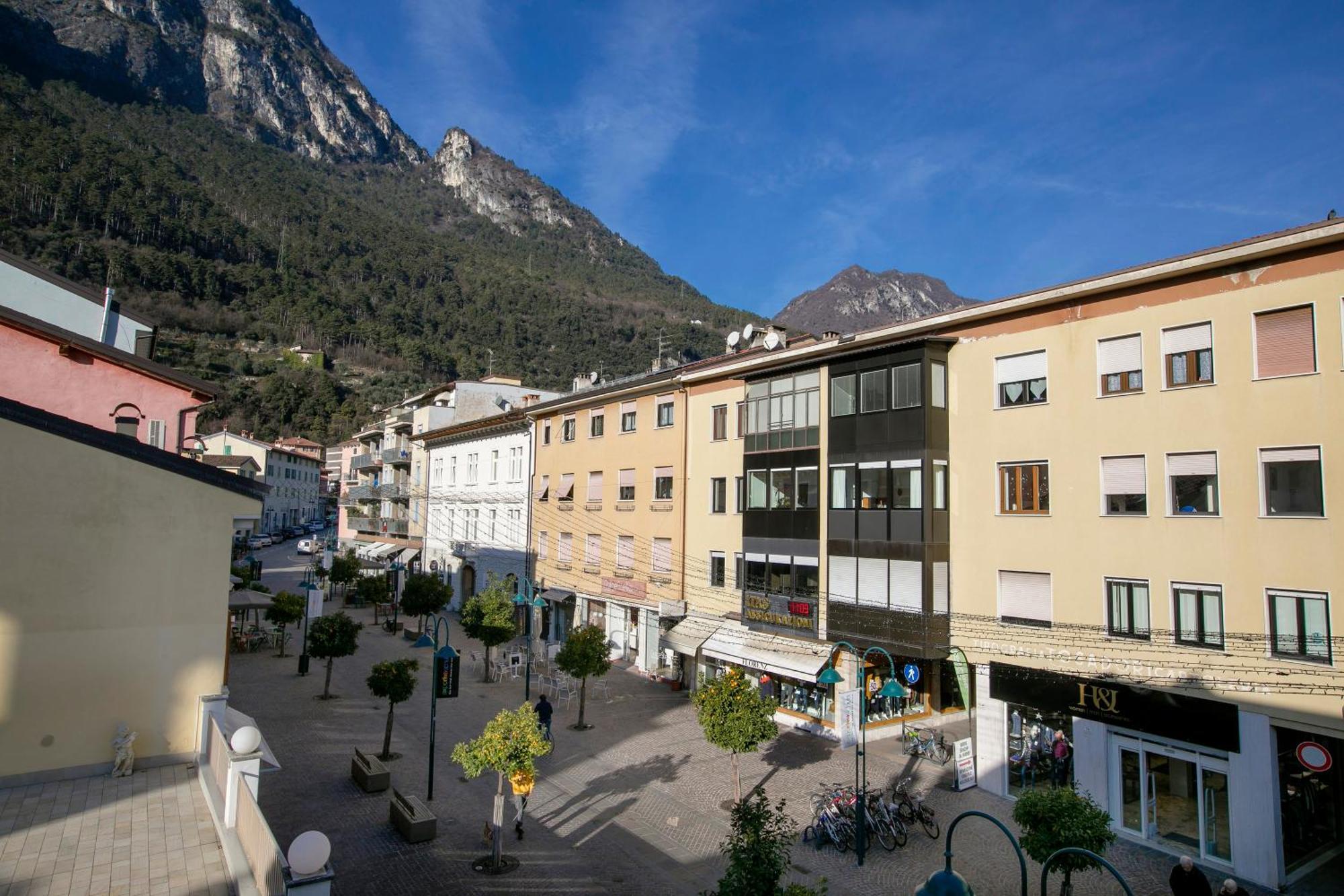Riva Centro Apartment - Happy Rentals Eksteriør bilde